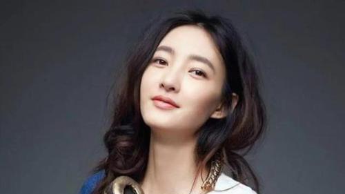 王丽坤|疑似受害者希望王丽坤按原价赔偿他们的损失，称其有多款高档手表