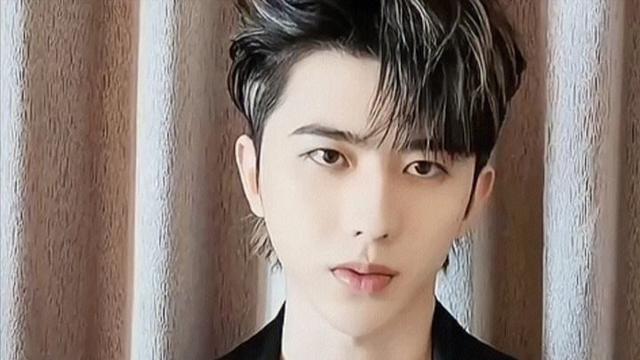 又有X男顶流塌房？3段地下姐弟恋早有端倪，事关TF十周年演唱会？