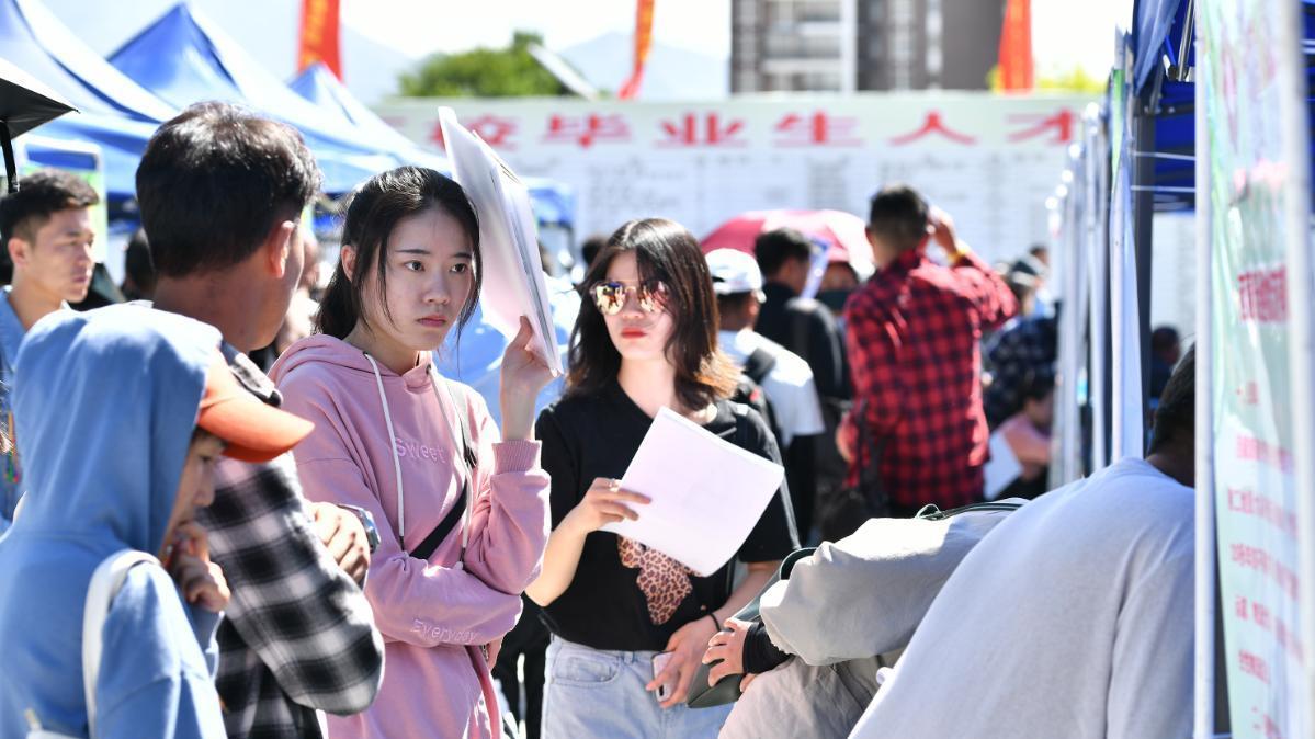 素素|经历过校招才知道，国企也分“三六九等”，别天真地以为比私企强
