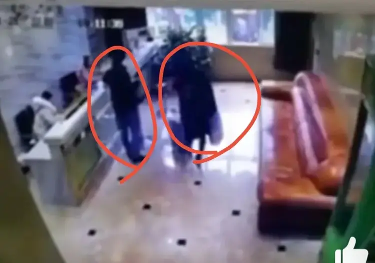 “因为爱情”这种话，30岁老师对17岁学生怎么说得出口，还同宿！