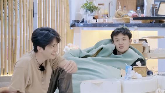 |综艺还得看熟人局！七斋团综你看了吗？