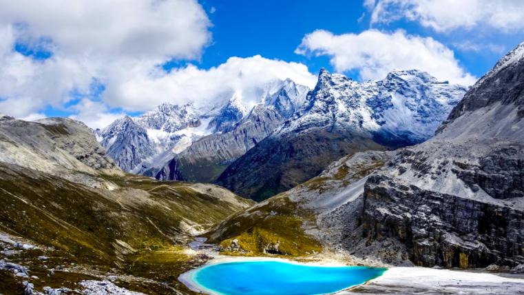 新疆维吾尔自治区|新疆、川西、西藏，各自的“景点桂冠”是哪里？