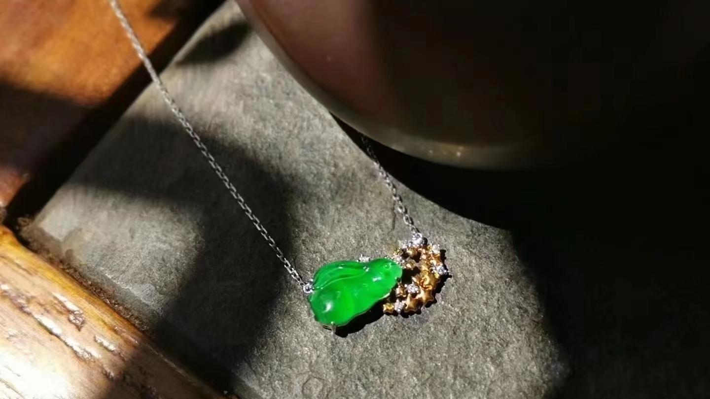 |故宫里那些神话的玉兔首饰，满满都是祝福，深刻影响着现代的玉雕