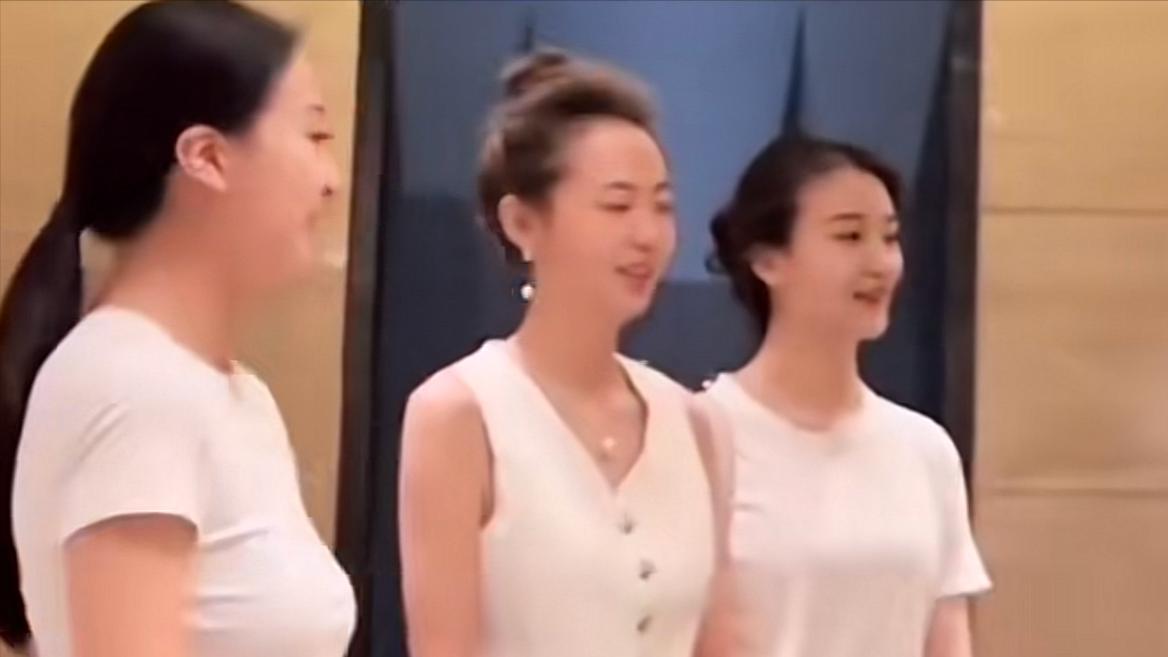 恒大歌舞团团长白珊珊，没做过跟工作无关的事，却住深圳湾1号？