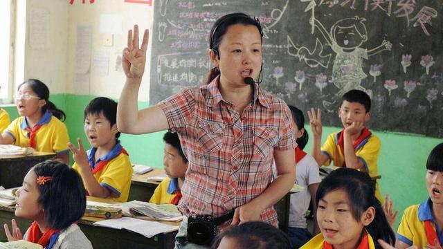 教师职业“危机”逐渐显露，尤其是中小学老师？背后原因引人深思