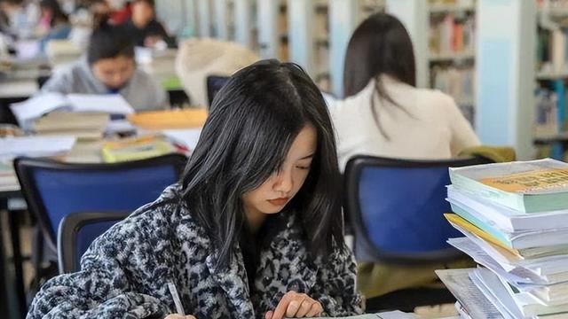 大学生|甘肃人才引进名单引热议，多名学生三本毕业，相关部门进行回应