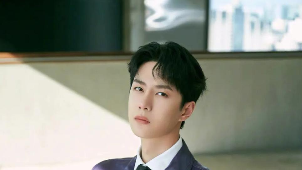 王一博|顶流男星王一博被曝大瓜，女方称怀了他的孩子，男方首度回应来了