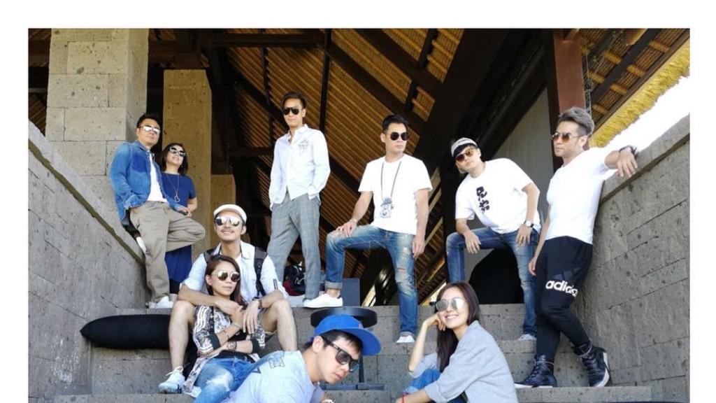 马国明汤洛雯婚礼前奏照流出？铁马家族齐聚酒店，唐诗咏泳装嗨玩