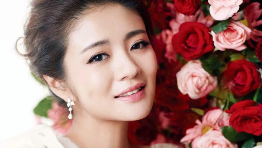 安以轩|安以轩复出后没有往日风采，身穿廉价服饰，美丽不减当年