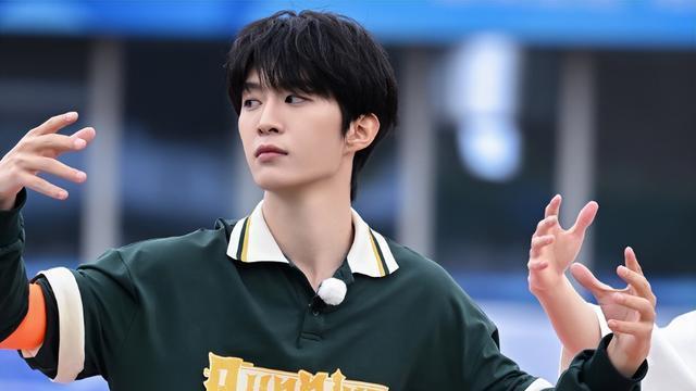 |《向往的生活》被人民文娱批评，言辞犀利，真是一点脸面都不给留