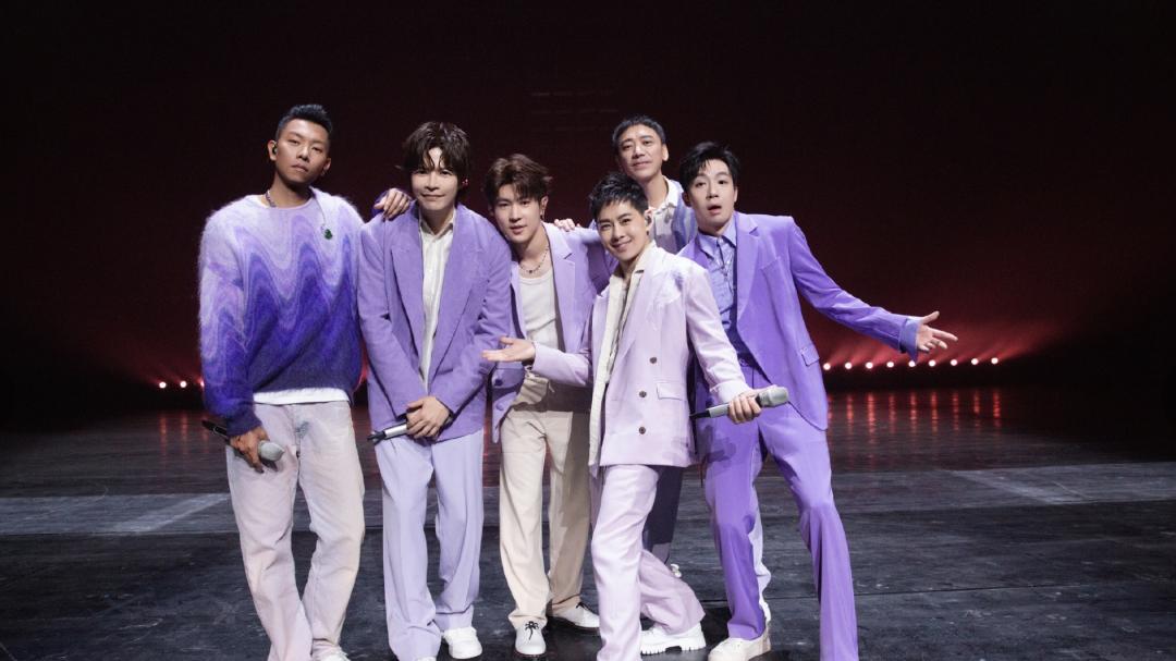 《披哥》颜值排行：王栎鑫第8，唐禹哲第4！前两名30年无对手