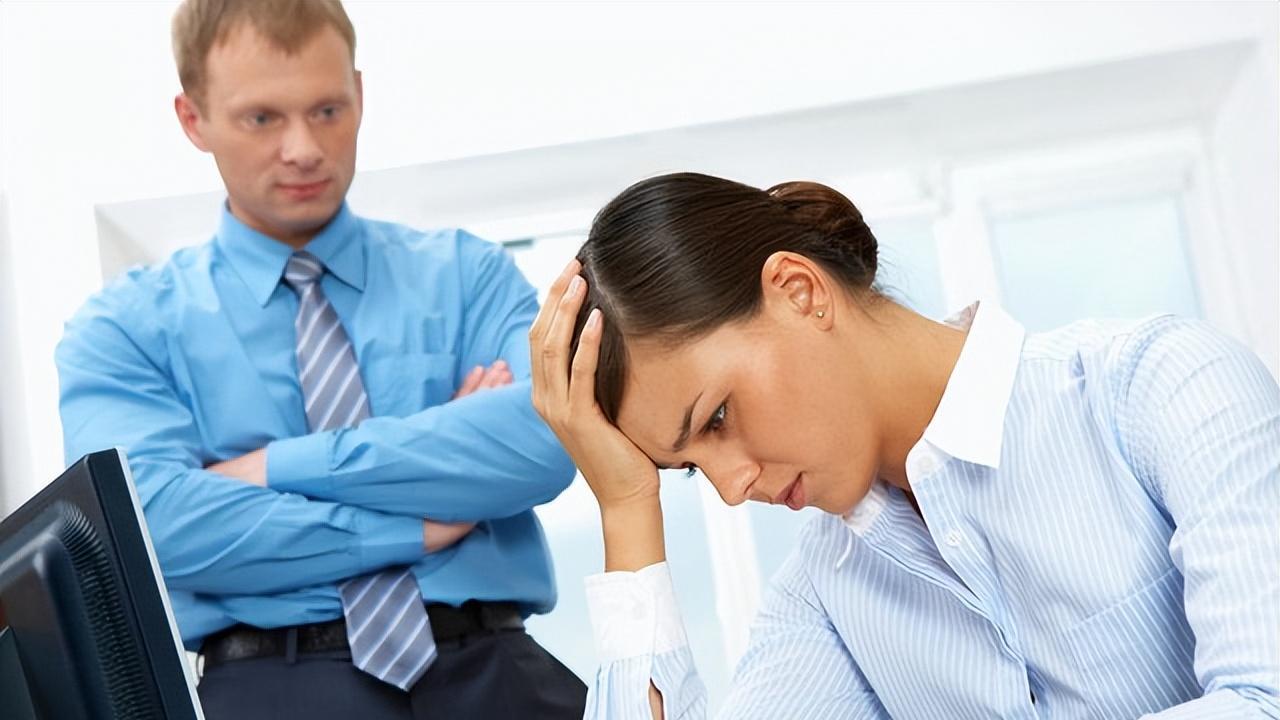 要想远离职场小人，就千万别做这4件事