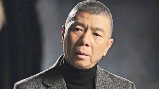 冯小刚|双标导演冯小刚：开百万豪车住上亿豪宅，却不愿帮亲姐找工作