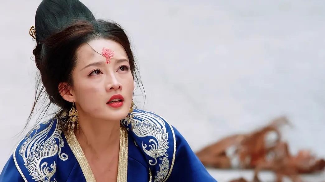 李沁|一碗西红柿鸡蛋面，将李沁在《梦海》里的窘境，体现得淋漓尽致