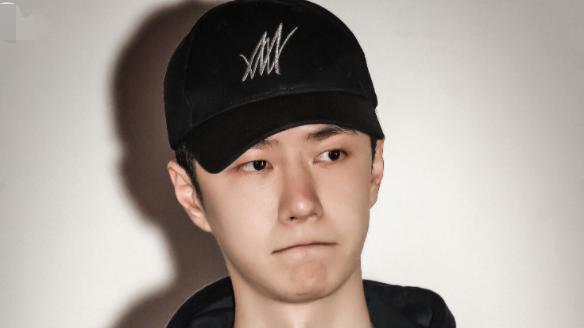 王一博|狗仔曝出王一博与某女顶流关系暧昧