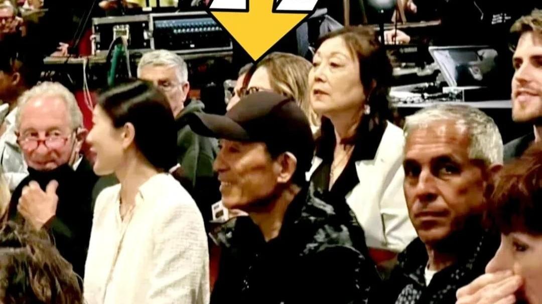 张艺谋|73岁张艺谋与奥巴马合影！现身美国为孩子打call，同学身份不简单