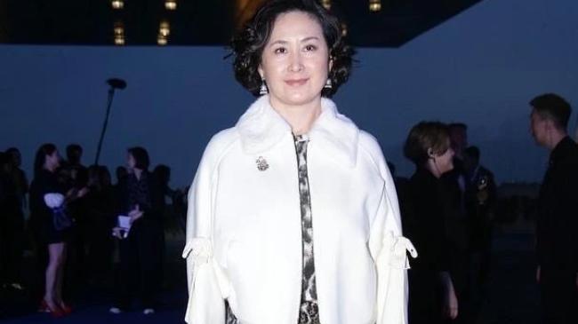 华谊兄弟|何超琼，继承，父亲的衣钵