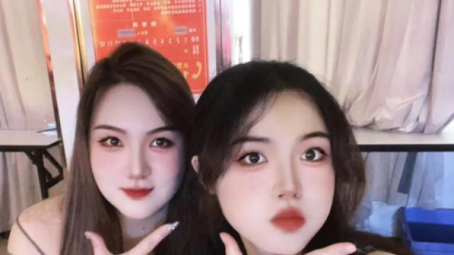 大学生|职业伴娘走俏：年轻女孩们扮演起“假闺蜜”  有人日入千元 档期排满!