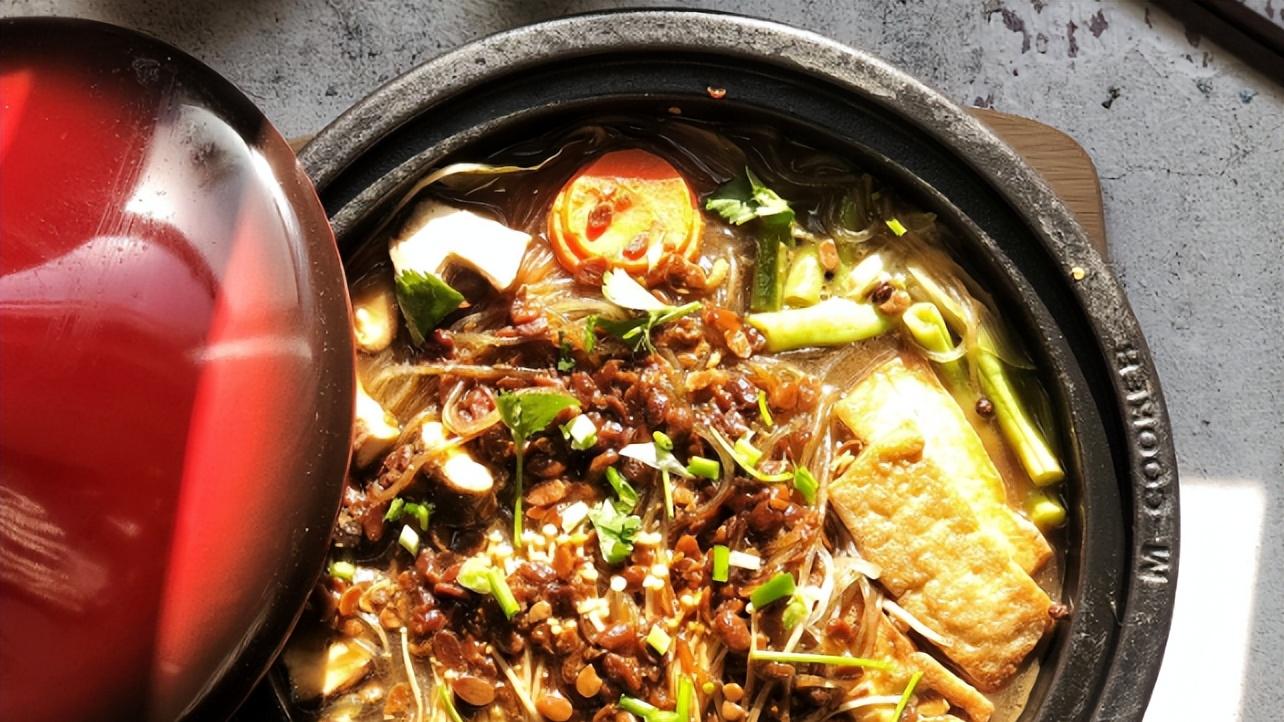 香菇|天冷了就馋炖菜，分享5道好吃的炖菜，热乎乎端上桌，家人抢着吃