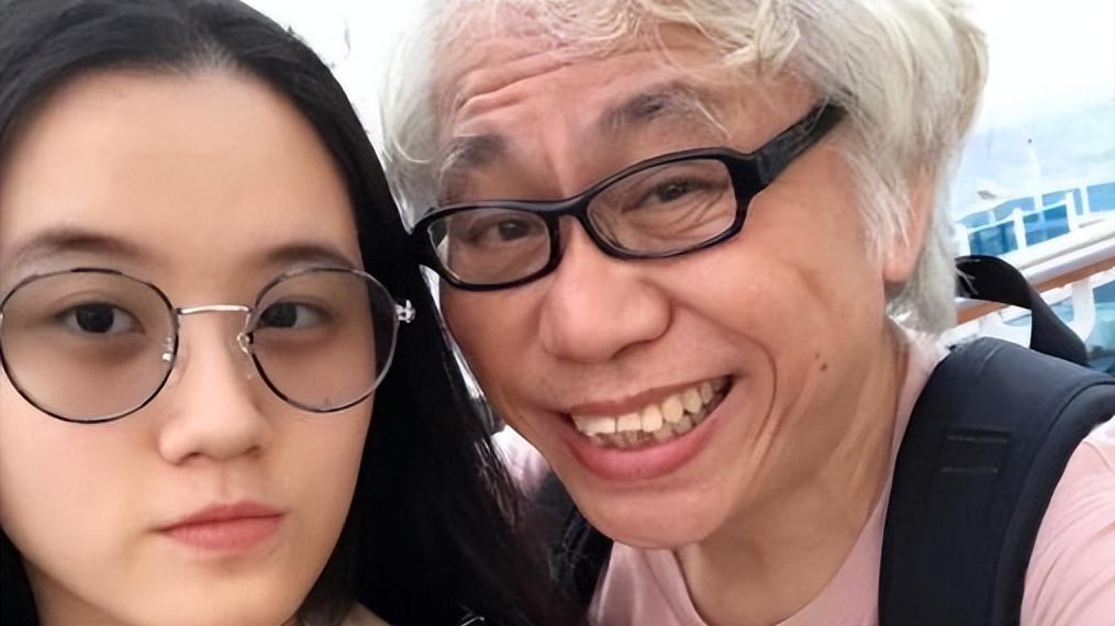 林靖恩|李坤城儿子争家产，自曝爷孙恋不堪内幕：我爸跟林靖恩根本没恋爱