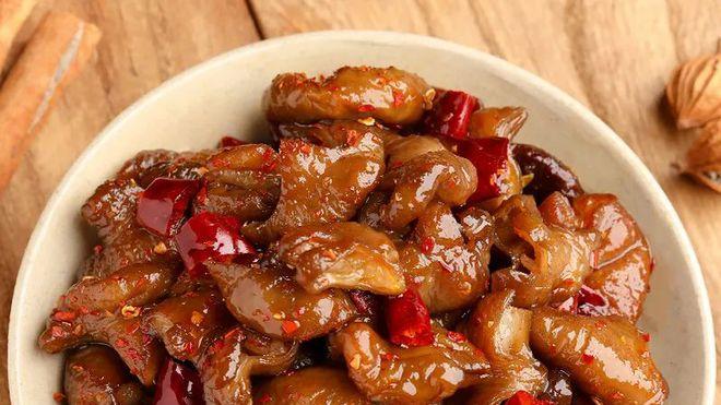 肥肠|五花肉和肥肠的吸引力，征服了无数食客的味蕾