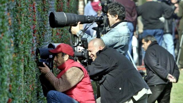 娱记曝陈坤周迅西藏完婚，男方发文庆十三年，更多甜蜜照被扒