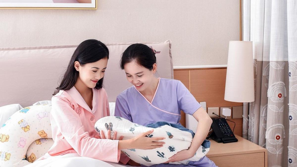 坐月子 哺乳宝妈分享瘦身经验：月子里每天吃5顿饭，瘦了20斤喂奶不耽误
