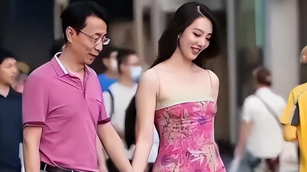 中国石油天然气集团|中石油胡总情妇海量私密照曝光！身材火辣、癖好劲爆，被扒底朝天