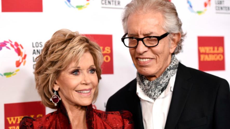 简·方达|85岁简·方达承认收费与90岁富豪约会：我需要这笔钱抚养儿孙