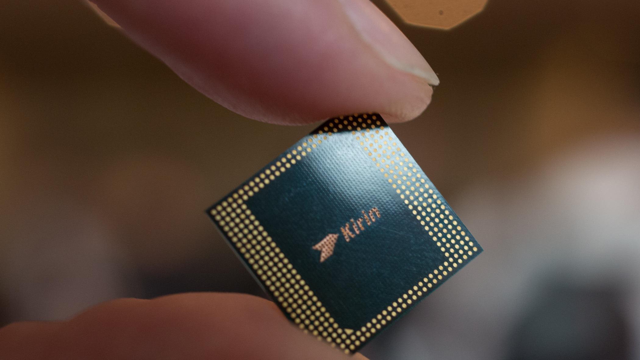 芯片|华为4nm麒麟芯片曝光，性能强悍赶超高通，美国封锁彻底没戏！