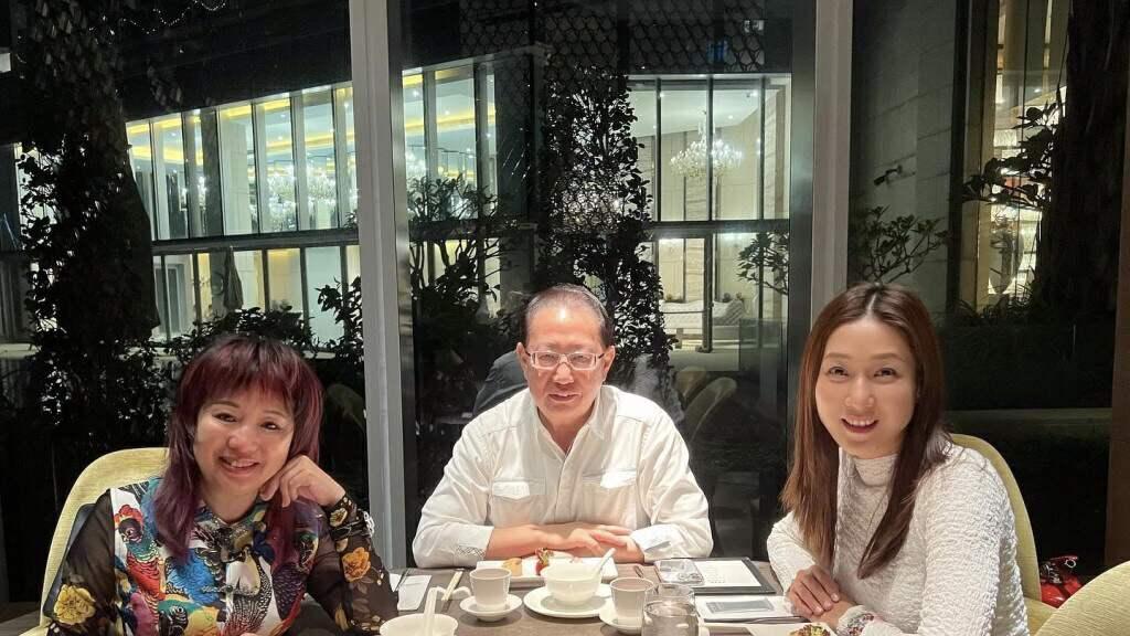 TVB前花旦难得返港参加活动，被指皱纹明显现老态，女神形象不再