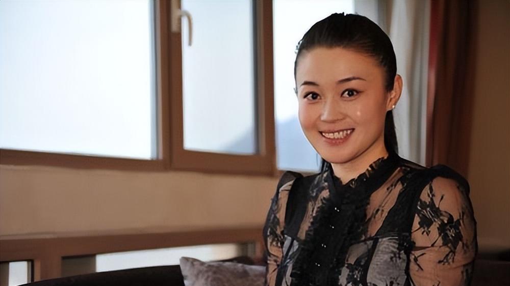 关婷娜的“大”犹如管中窥豹，评论区不堪入目: 龌龊的样子真丑