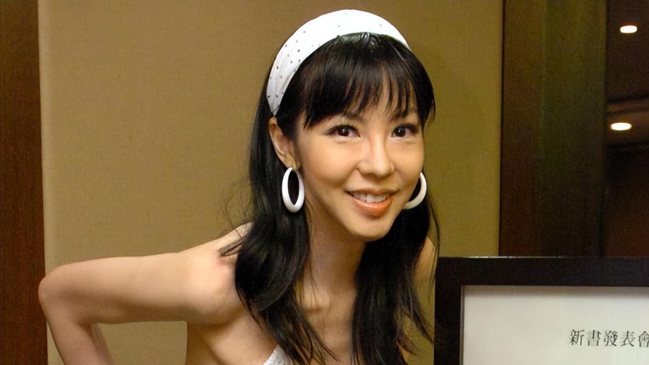 豪门|又一位女星发生婚变，嫁入豪门多年未生子，苦等男方回头？