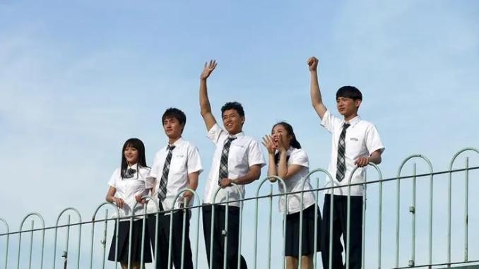 匆匆那年|《匆匆那年》：一开始的爱情的确很美好，但结局却充满伤感