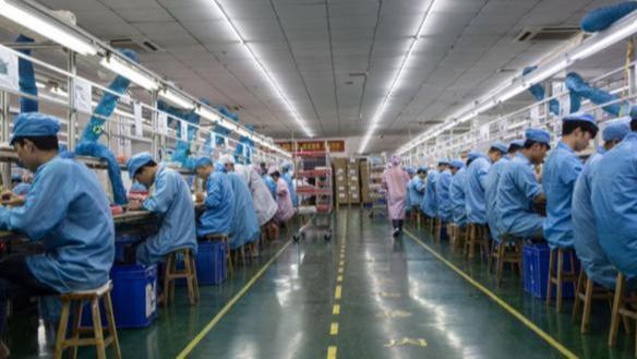 医学专业|工厂总喊“用工荒”，为何不给员工涨工资，总给中介“塞钱”？