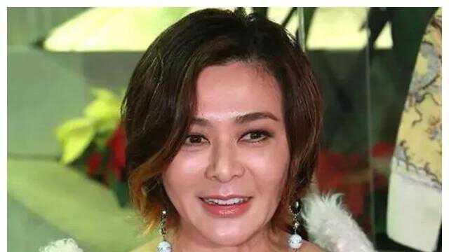 关之琳|60岁香港知名女星近况曝光保养得宜，与20多岁小鲜肉约会不惧闲言