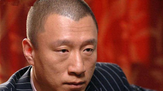 没想到2023年才过一半，53岁的孙红雷就以这样的方式，败光路人缘