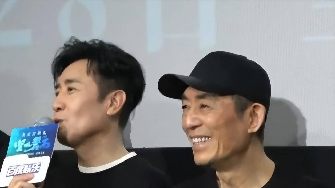 《坚如磐石》首波口碑出炉！现场观众的打分和评价都“一针见血”