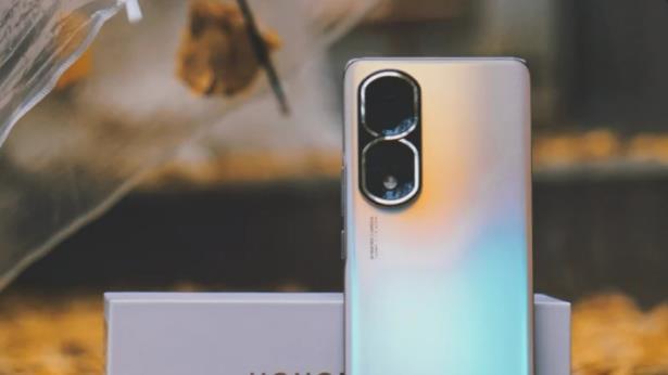 笔记本|荣耀80：12G+512G补贴720元，两千档买大存储手机很香