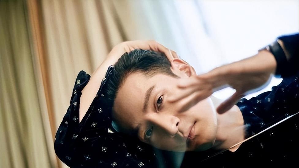 回顾：胡歌老婆黄曦宁近照，现在我终于知道胡歌为什么要娶她了