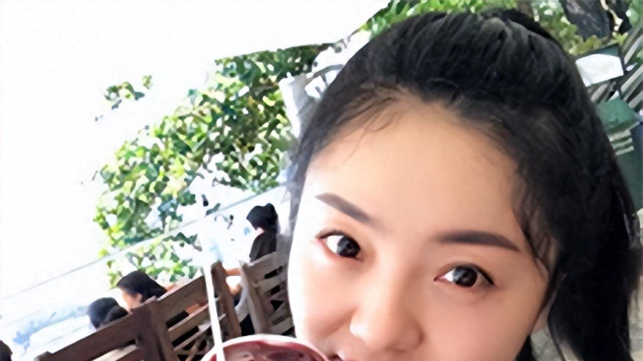 她在《非诚勿扰》站了5年，多次爆灯从不牵手，如今30多岁仍单身