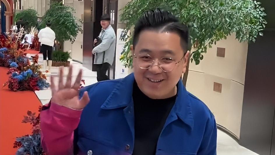 明星|国岳夫妇太豪横！满月女儿坐英国王妃同款婴儿车，礼金188万起步!