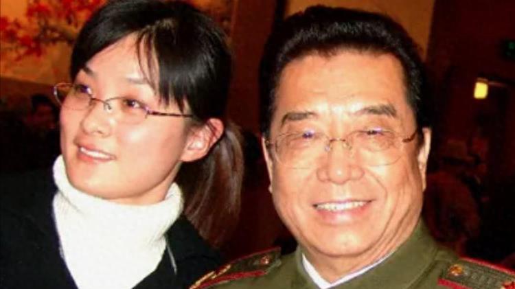 牵出大瓜！李双江被取消“天价养老金”，背后的原因到底是什么？