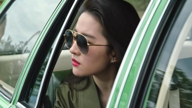 乡村爱情15|《乡爱15》开播就火，谢飞机变“谢大炮”，杜小双身材不输杨晓燕！