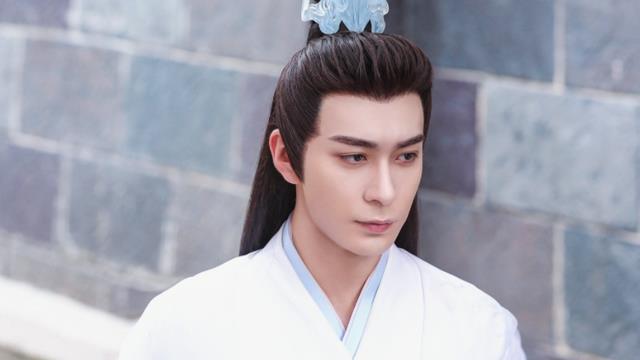 星落凝成糖|《星落凝成糖》与《香蜜沉沉烬如霜》是同位导演，为何质量差距大