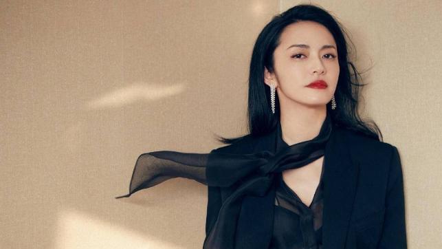 姚晨|姚晨晒与女儿合照，母女比拼颜值，小茉莉遗传母亲优点，成功出圈