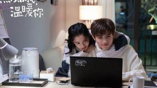 打火机与公主裙|《点燃我，温暖你》：现代职场与爱情的竞争