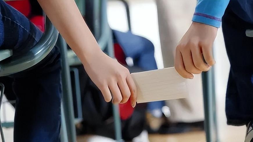 女孩 “我23岁，包里装满了纸尿裤”： “新型毒品”正在榨干中国女孩！