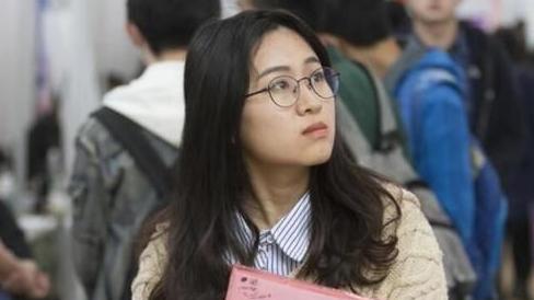 银行|这个金饭碗将公开招聘，文凭放宽到专科，工资达到8000元且有编