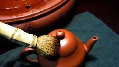 如何养出一把宝光四溢的紫砂壶？